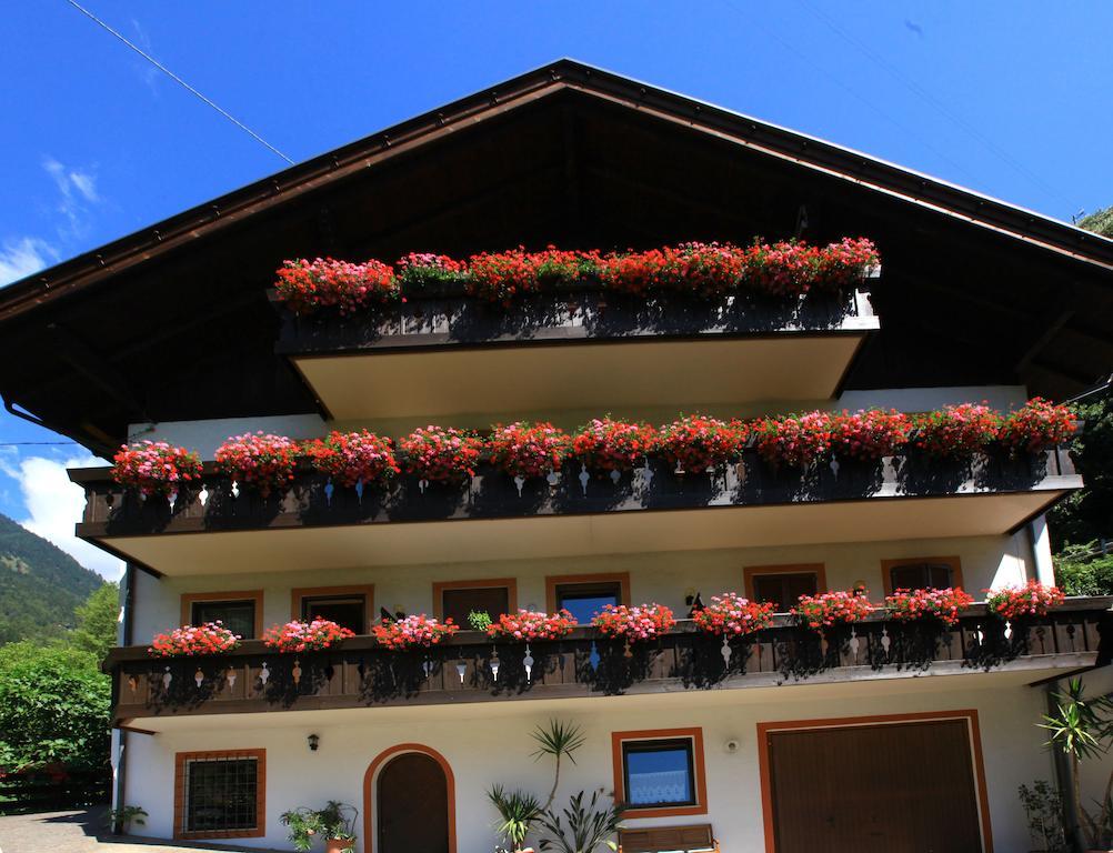 Tannerhof Bed & Breakfast Caines Екстер'єр фото